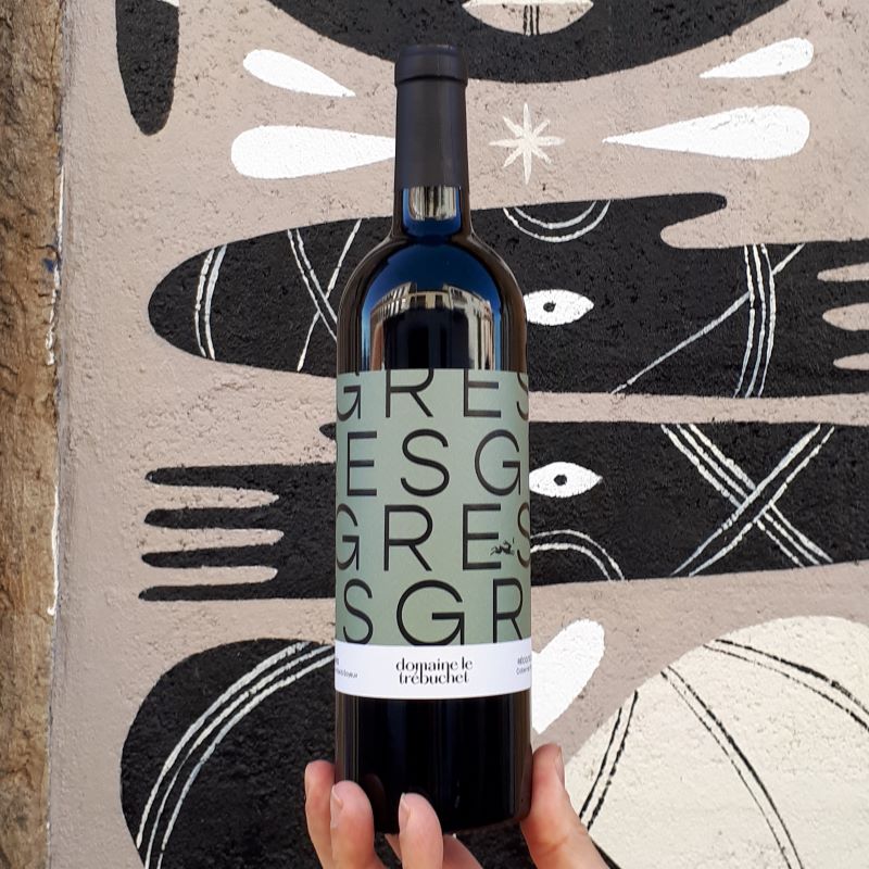 Grès, Domaine le Trébuchet, bordeaux rouge élevé en oeuf en grès